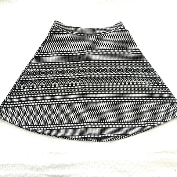 NWOT Dynamite High Waist Skirt - Picture 1 of 4